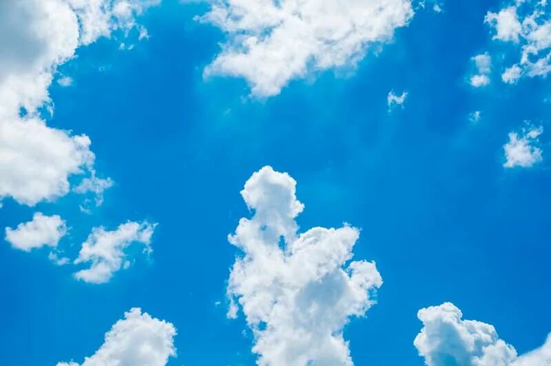 Look up the sky. Only up небо. Небо с облаками газовые трубы. Блестящие облака фотообои. Облака отпуск.