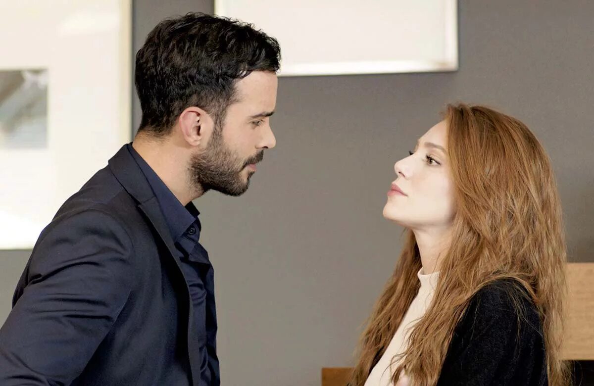 омер и дефне. любовь напрокат сериал дефне и омер. любовь напрокат фильм 2022. любовь напрокат 63. омер и дефне.