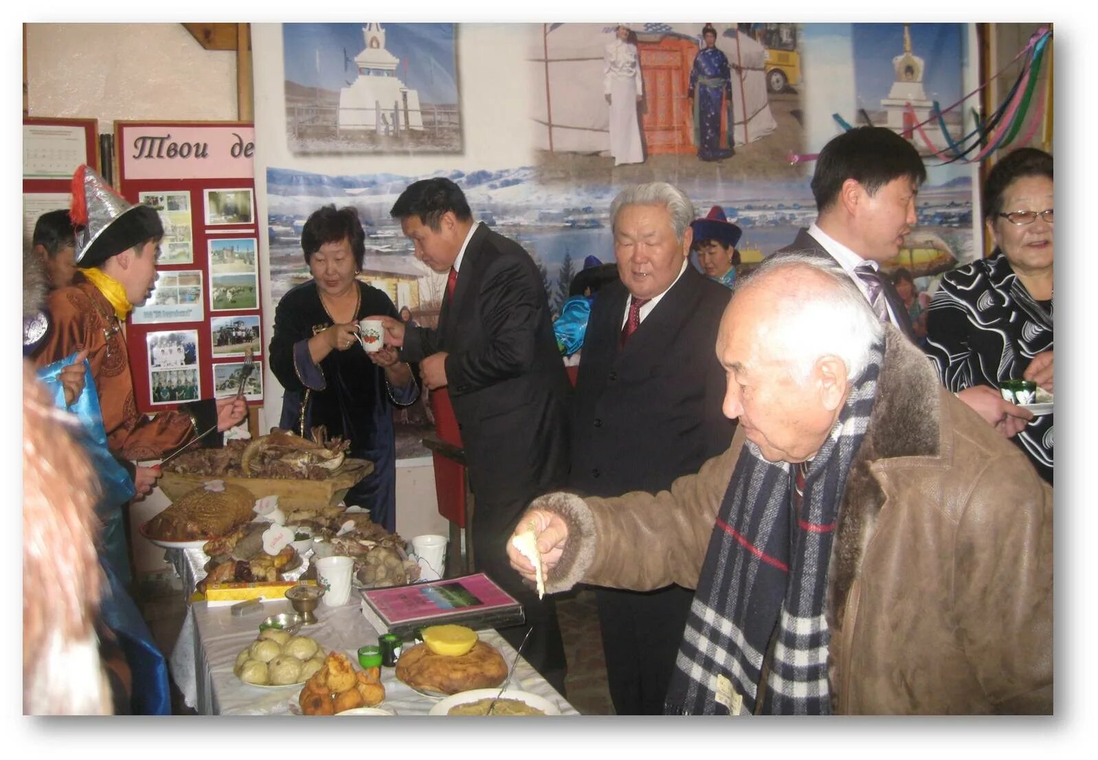 дэдэ ичетуй. верхний торей джидинский район. джидинский район бурятия памятники. верхний торей джидинский район. верхний торей джидинский район.