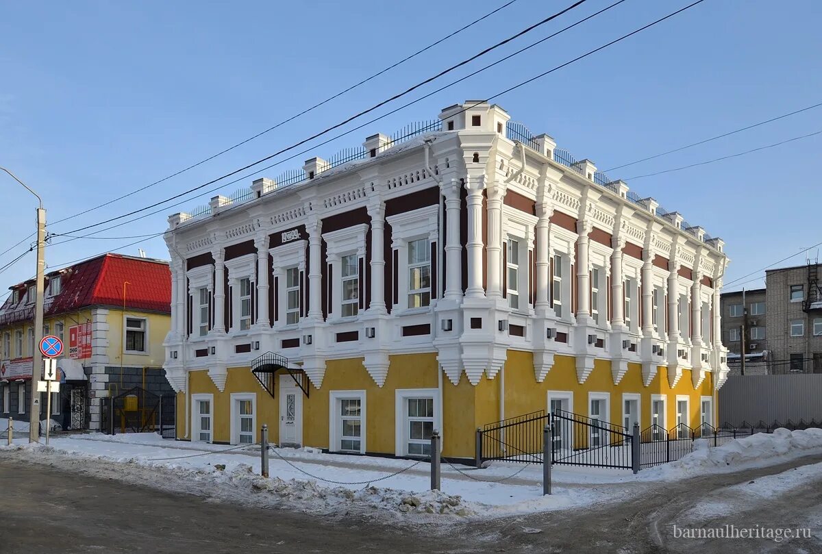 Дом Богородице-Одигитриевской церкви Барнаул. Одигитриевская Церковь (Барнаул). Льва Толстого 15 Барнаул. Барнаул Церковь Богородице Одигитриевской улица Толстого 15.