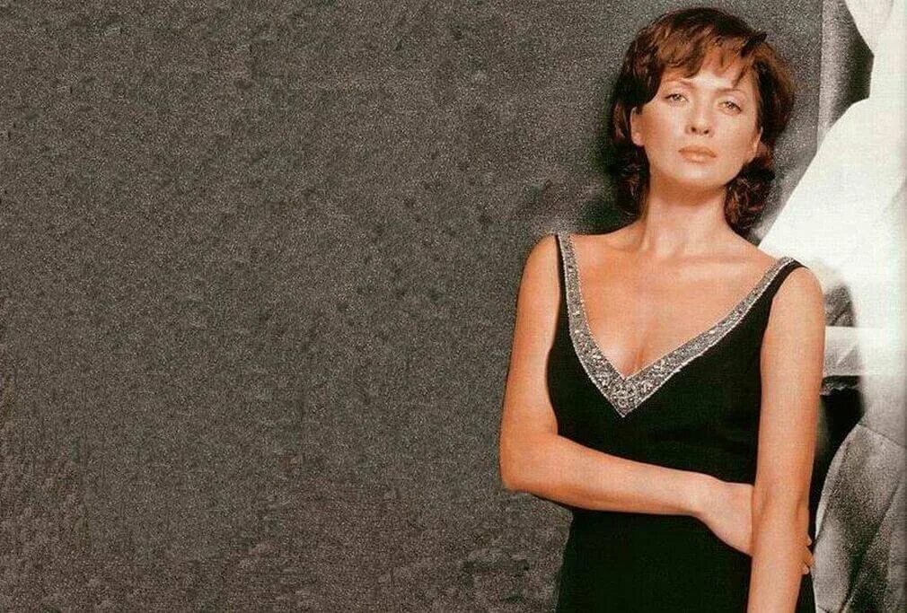 Биография дроздовой. Биография дроздовой