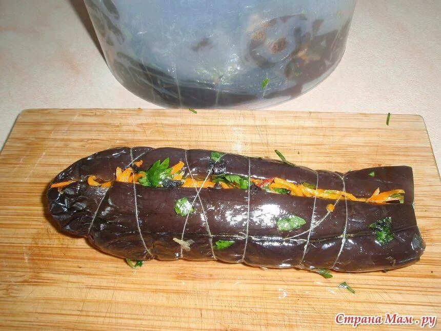 Фаршированные баклажаны морковью и чесноком зеленью. Баклажаны, фаршированные морковью, квашенные. квашеные баклажаны фаршированные морковью. баклажаны квашеные с морковью и чесноком. баклажаны квашеные с морковью.