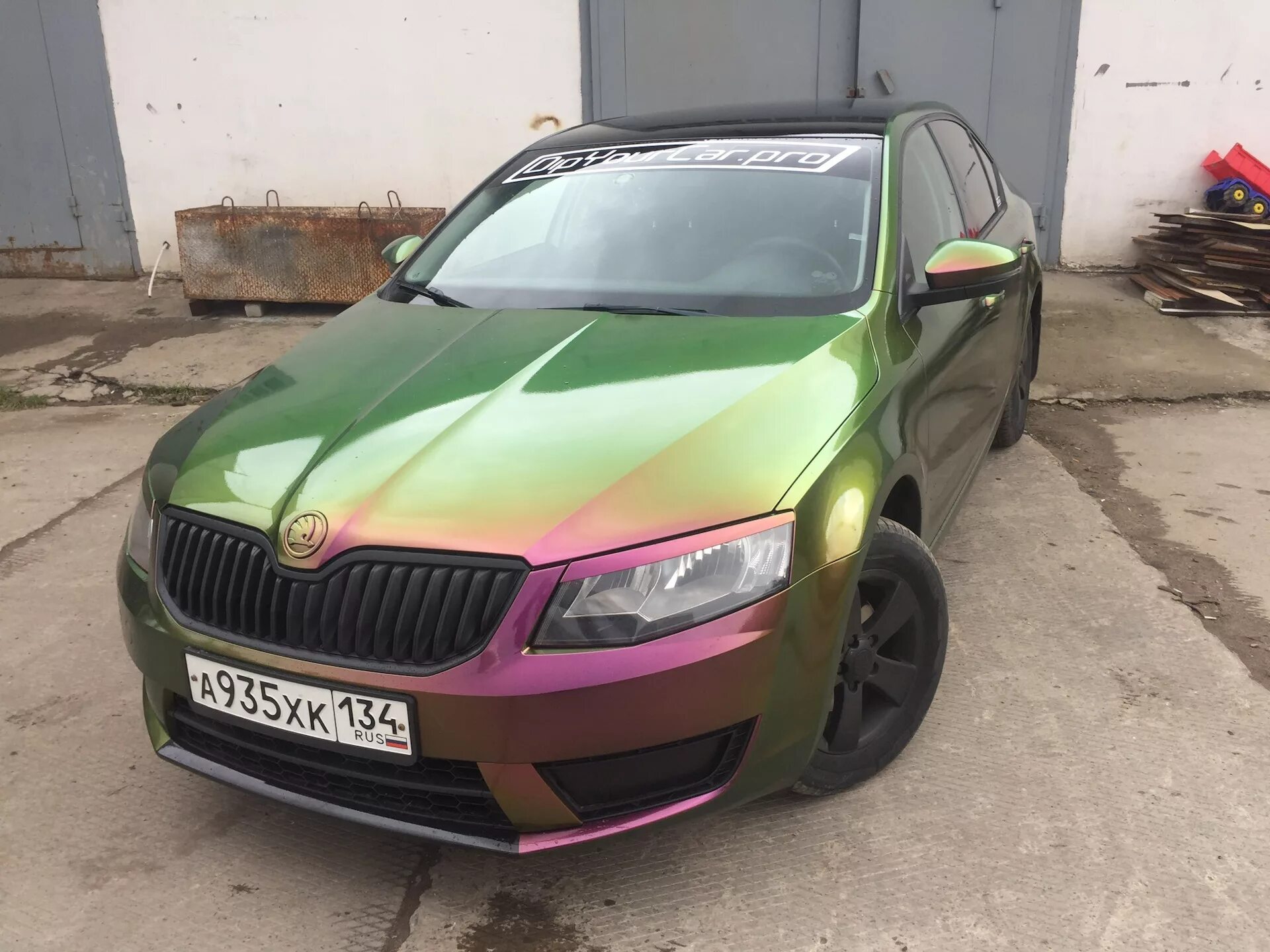 Цвета октавии а5. Шкода актавия а 5 хамелеон. Octavia a7 зеленая матовый хром. Skoda Octavia Raptor.