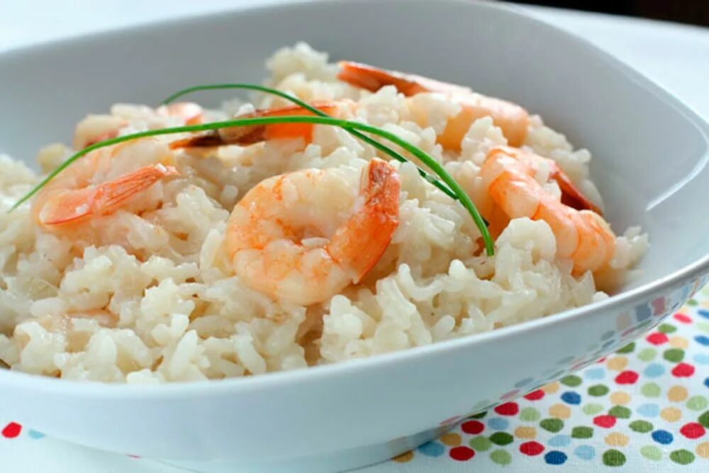Fried rice (с креветкой и яйцом). Тори тяхан. Жареный рис с креветками и яйцом. Сливочное ризотто италия. Что сочетается с рисом.