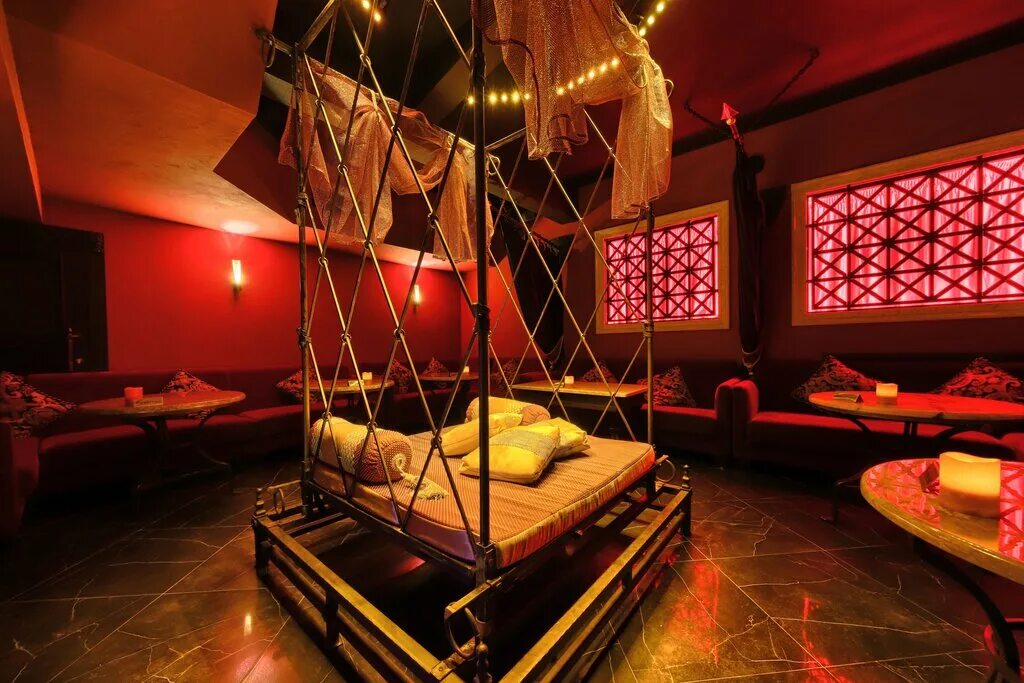 стриптиз клуб максимус, санкт-петербург. максимус стрип клуб. максимус большая морская 15. клуб максимус спб. максимус клуб санкт петербург.