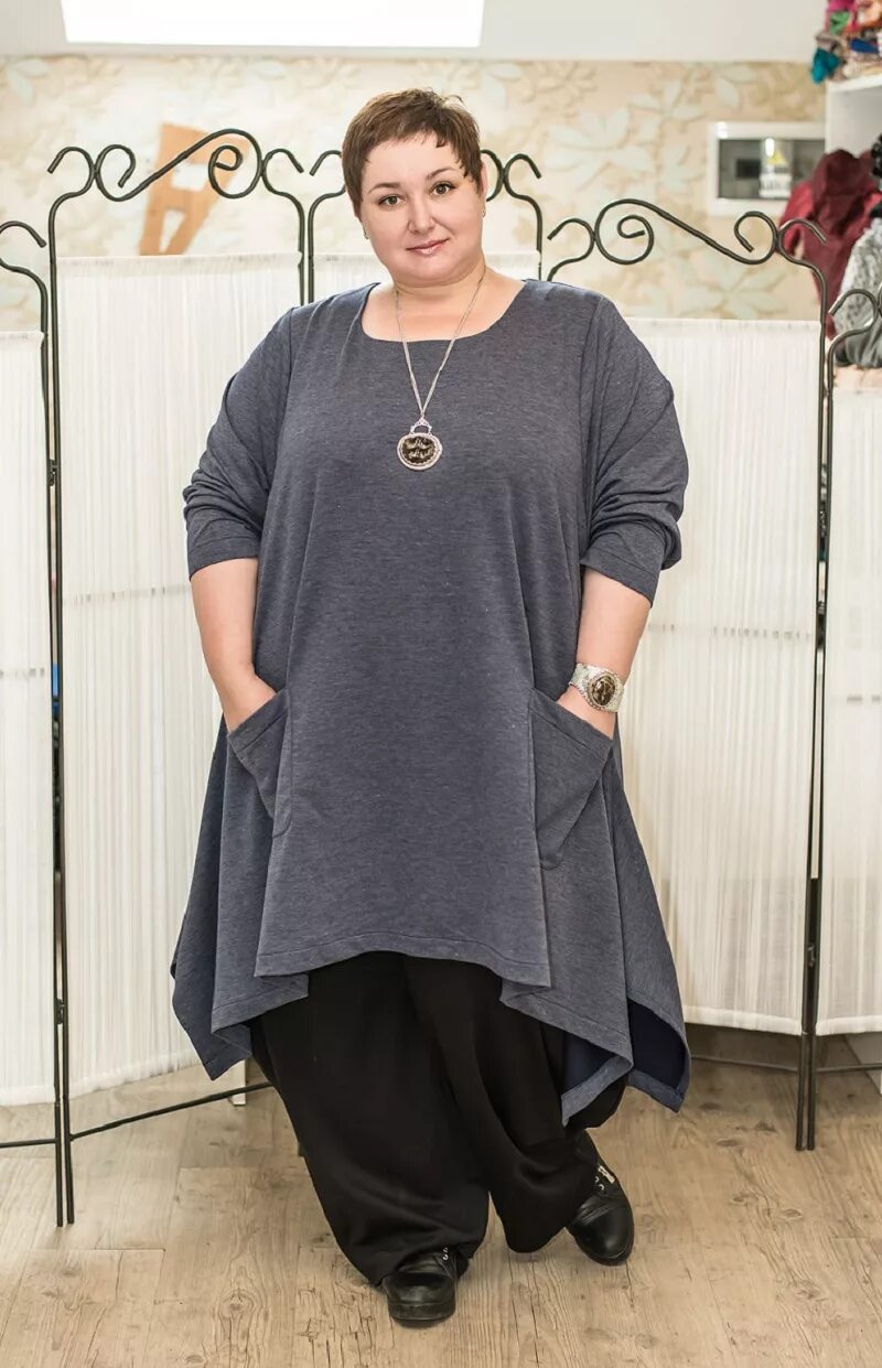 Стильные женщины в возрасте. Стиль бохо в одежде для женщин. Платье бохо для полных женщин. Платье бохо для полных женщин за 50 мода. Стиль бохо для полных.