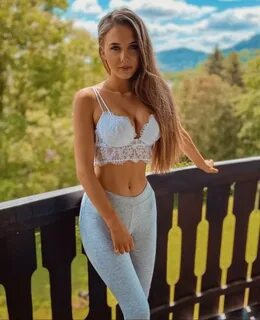 Christina lionscat