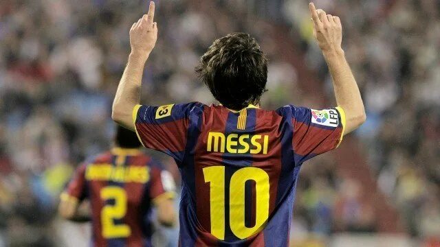 4 и более голов. Левандовски 5 голов. Леао 2022. Ac milan san siro. Ac milan san siro.