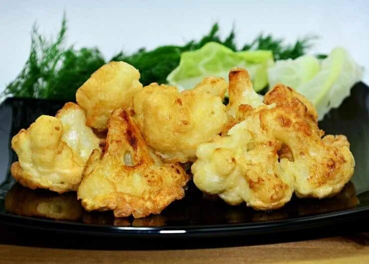 Готовим цветную капусту вкусно на сковороде. Брокколи и цветная капуста в кляре. цветная капуста в сухарях. цветная капуста в кляре фото. цветная капуста обжаренная на сковороде.