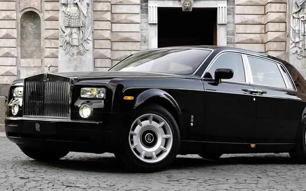 Черный ройс ройс заберет джекпот. Роллс Ройс Фантом 2005. Rolls Royce Phantom 2007. Роллс Ройс Фантом 2005 года. Роллс Ройс Фантом 2007 год.