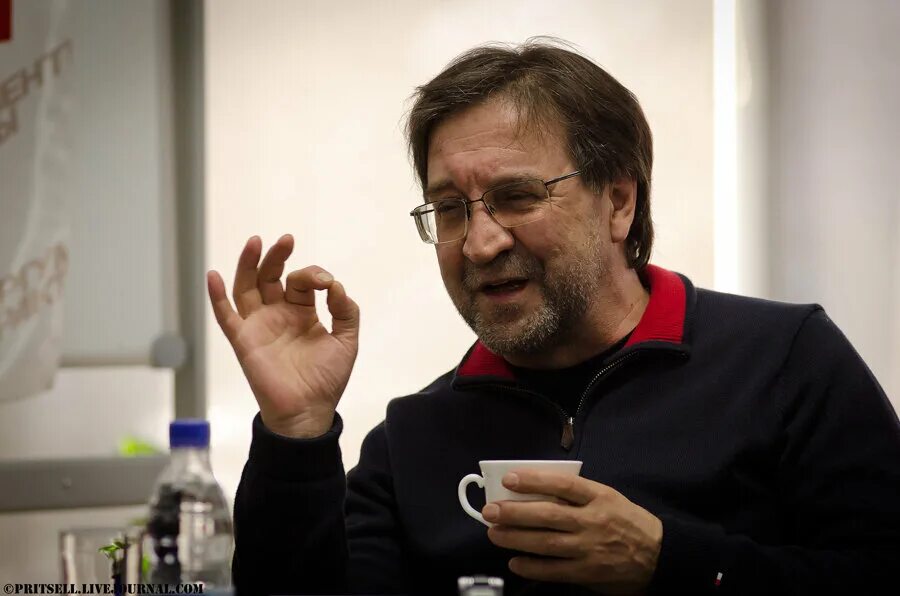 Ддт 1980. Батумский у маргулиса. Юрий шевчук ддт. Шевчук в гостях. Ддт.