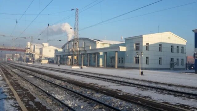 иркутская область, станция нижнеудинск. вокзал города нижнеудинска. токио нижнеудинск. вокзал города нижнеудинска. советская 35.