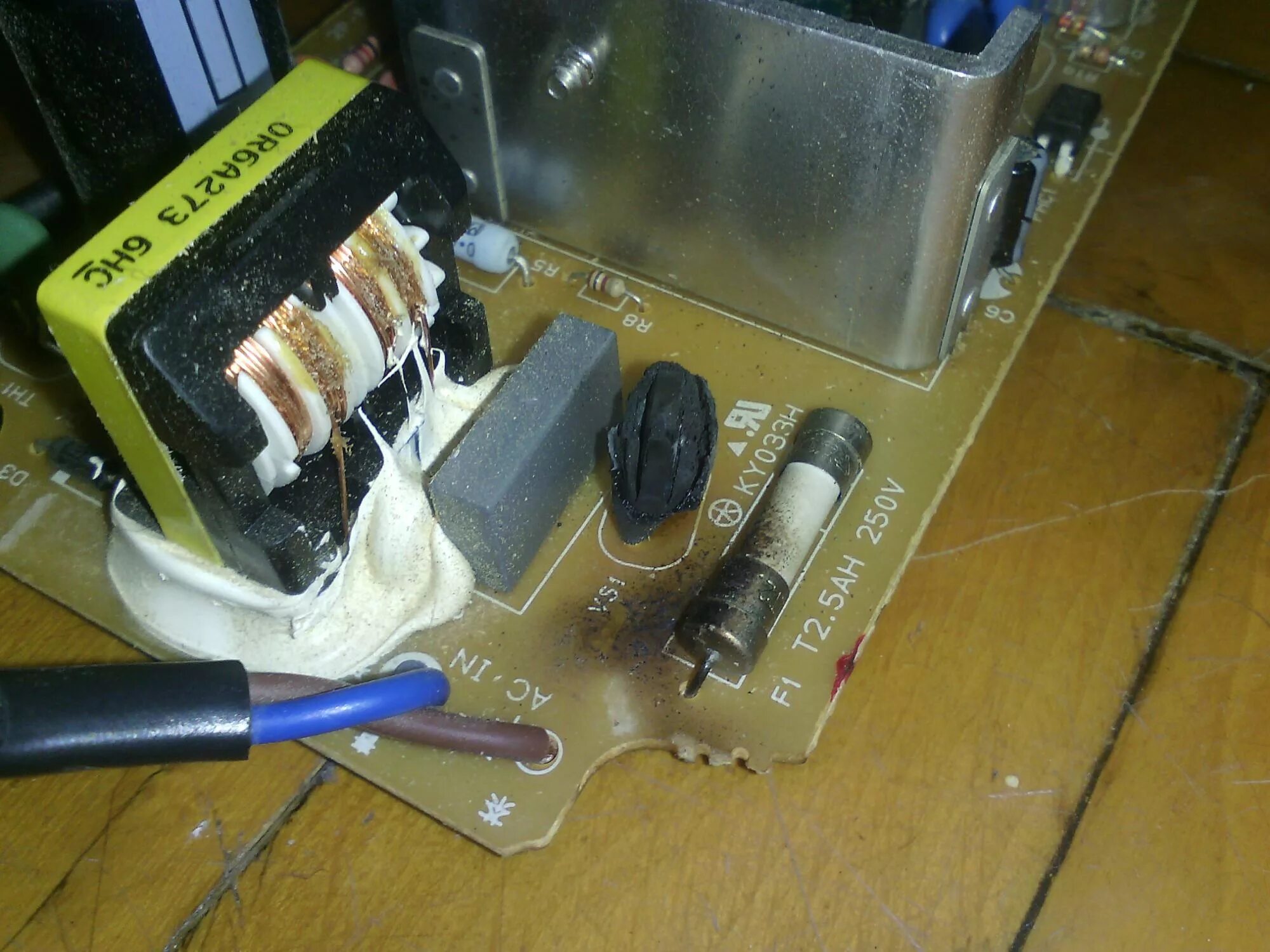 Ремонт USB зарядного устройства от прикуривателя - Diodnik