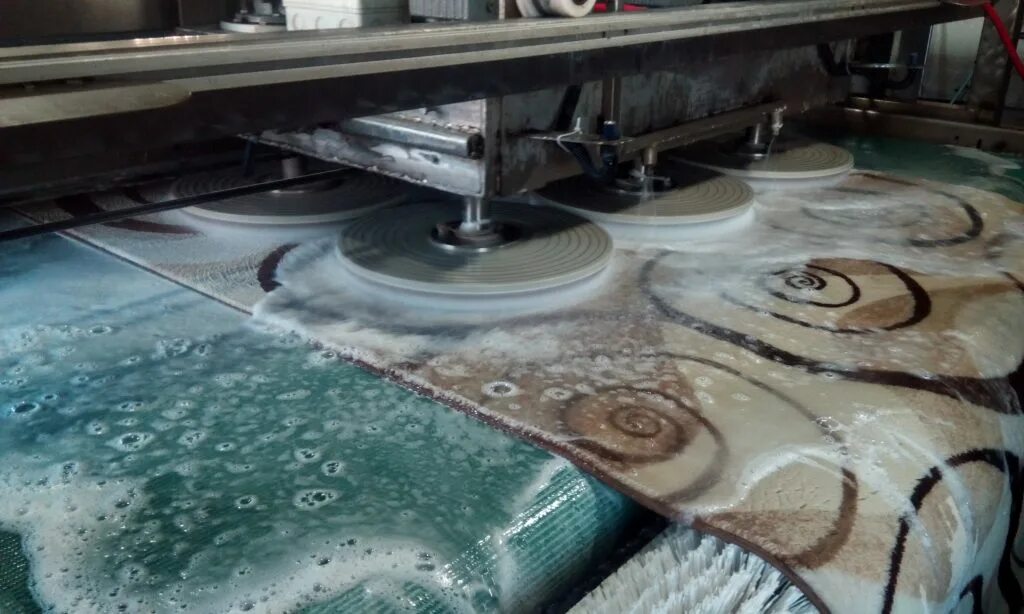 Мойка ковра. Омис стирка ковров тольятти. Стирка ковров в тольятти. Стирка ковров. Стирка ковров в тольятти.