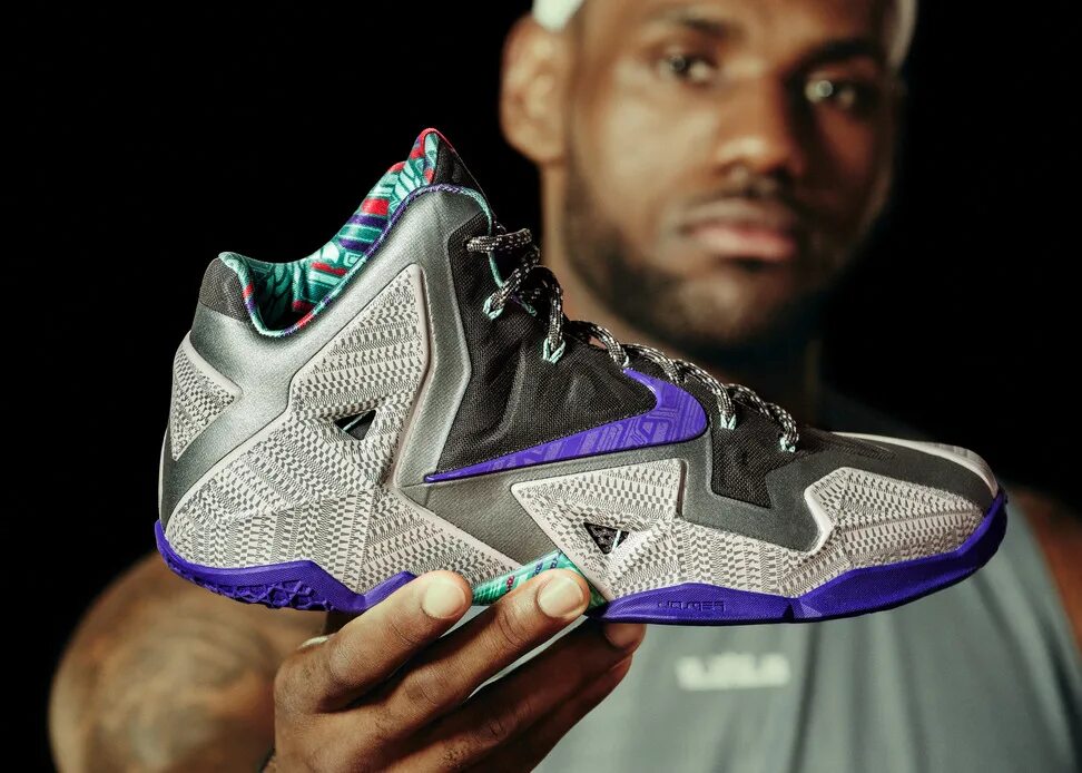 Где мои кроссовки. Lebron james кроссовки. леброн 22 кроссовки. леброн 23 кроссовки. леброн 11 кроссовки.