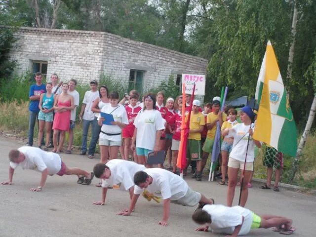 Лагерь пески 2 псковская область. Лагерь в с.Утевка Нефтегорского района. Лагерь Сергиевск. Зуевская школа Нефтегорский район. Утёвка лагерь Дружба