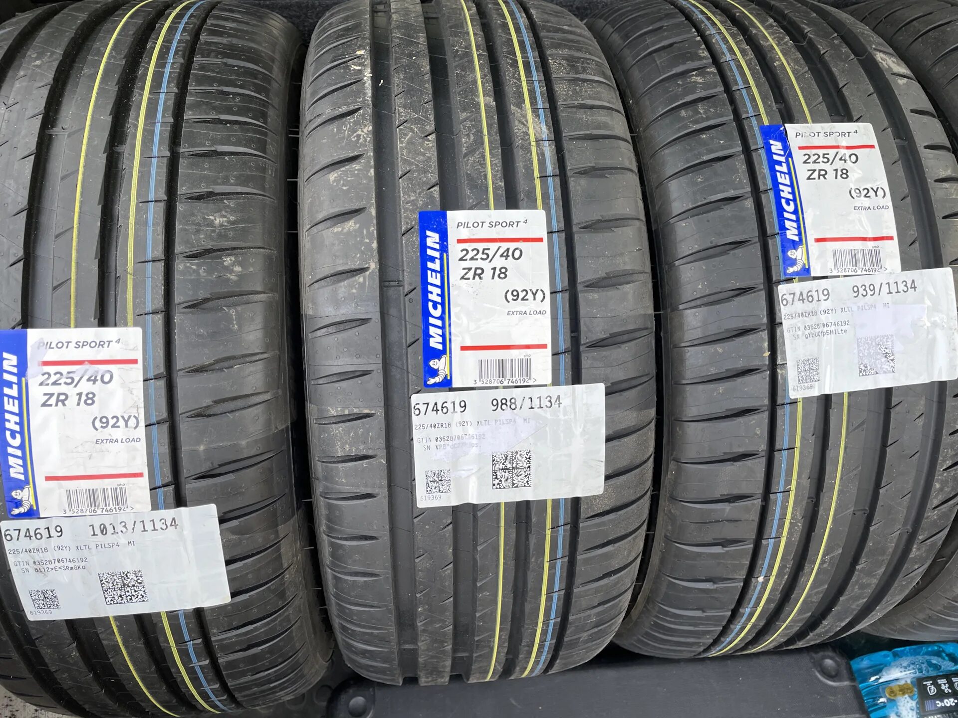 Мишлен пилот спорт 4 245/45/18. Pilot Sport 5 ZR 18 vs r 18. 245 45 18 Лето. 225 50 17 Pilot Sport. Michelin pilot sport 5 245 40