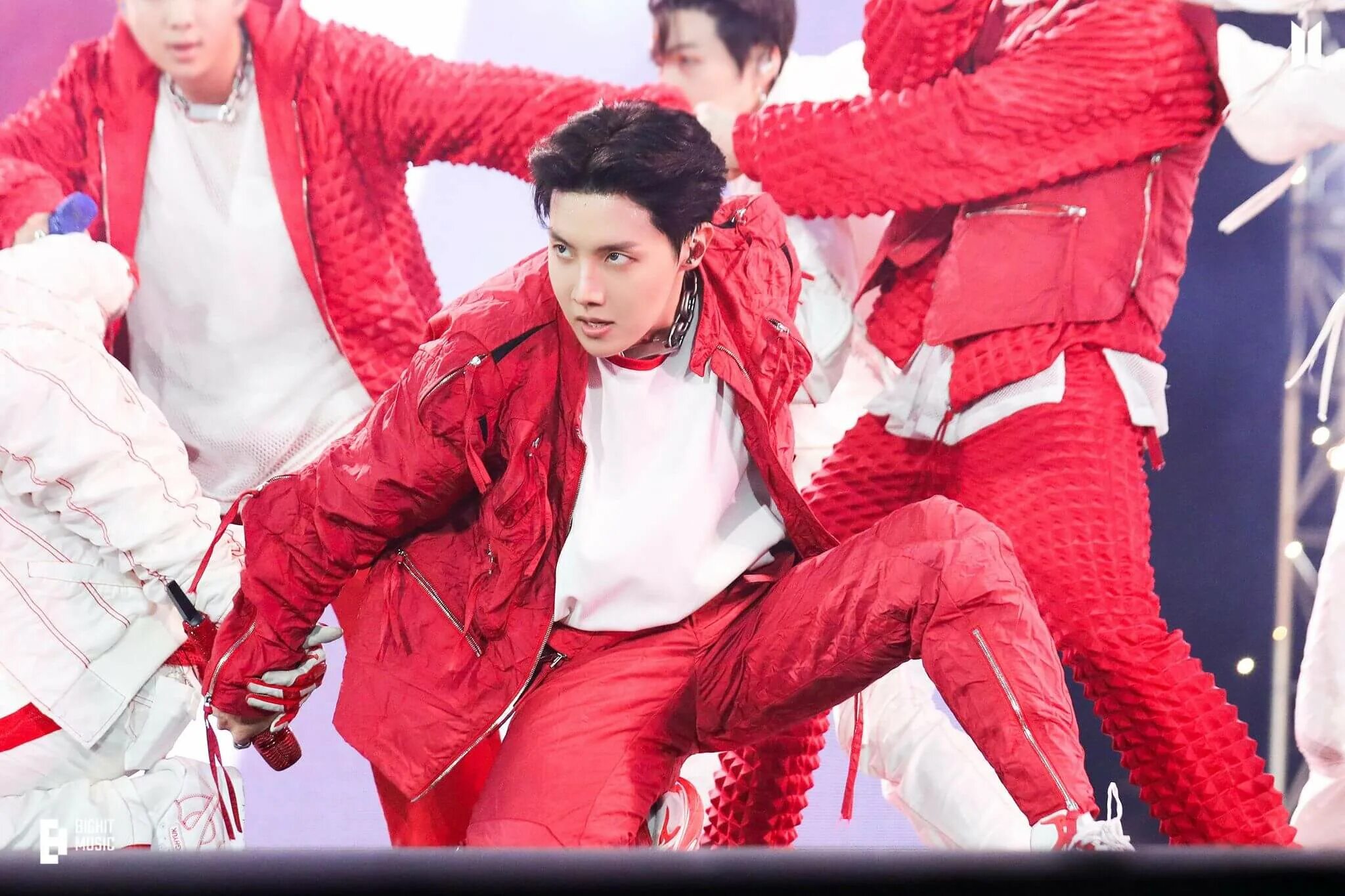 Бтс on permission to dance on stage. Концерт бтс 12 марта в кинотеатрах. Концерт бтс в сеуле. Bts permission to dance on stage. Bts permission to dance on stage seoul.