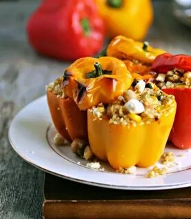Перец фаршированный овощами в духовке