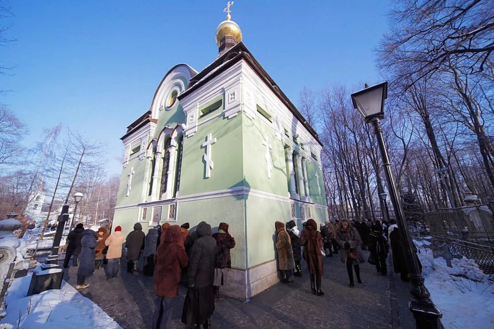 Санкт петербург храм ксении. Часовня Ксении Петербургской в Санкт-Петербурге. Ксения блаженная Петербургская часовня. Храм Святой Ксении Петербургской. Часовня Ксении блаженной.