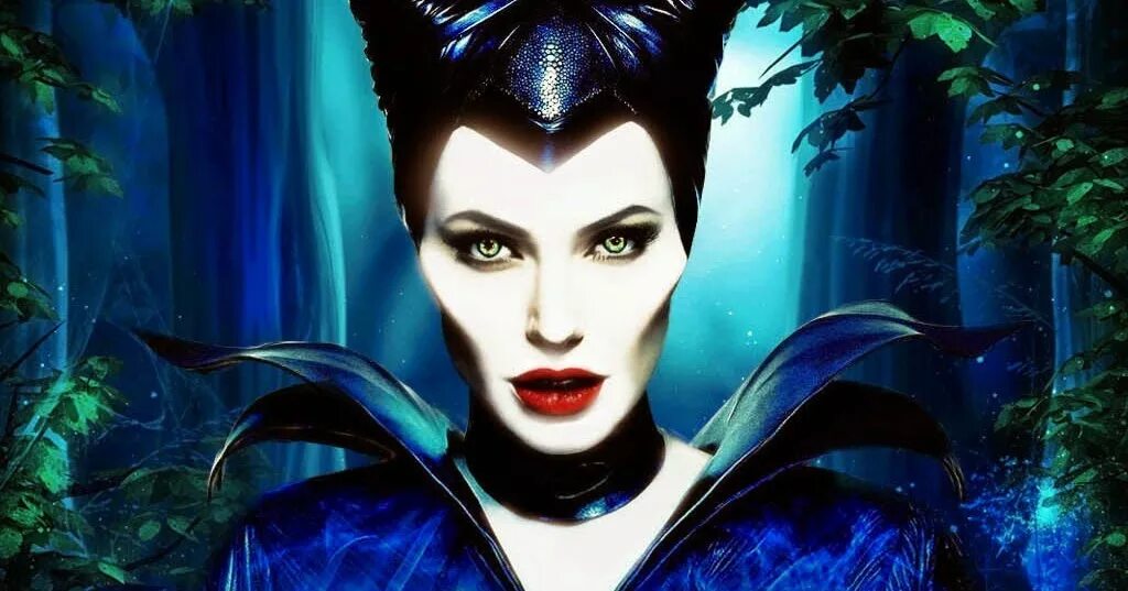 Малефисента 2 реклама. Анджелина Джоли Малефисента. Малефисента 2. Maleficent 2014 poster. Малефисента тень.