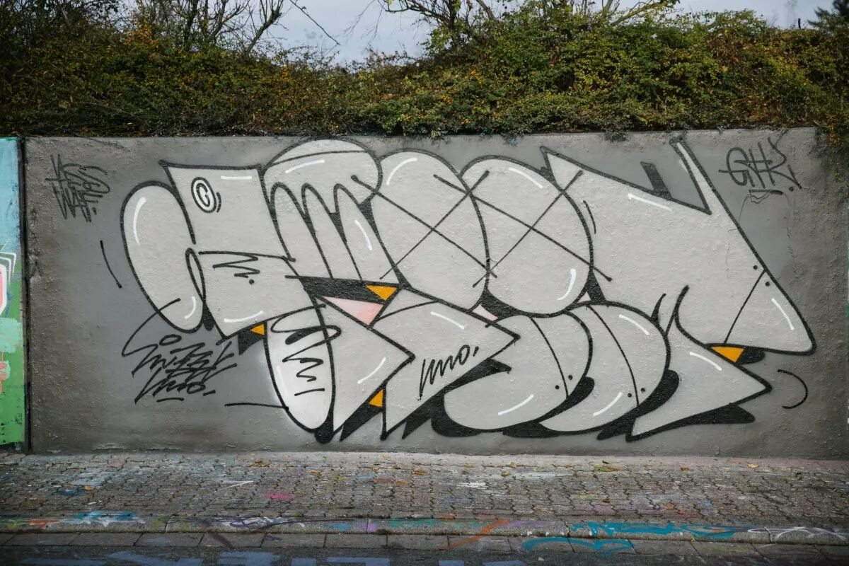 Граффити изо. Рисунки граффити кс. Красивые дешевые граффити. 101 граффити. Граффити для ксс.