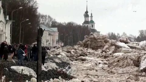 Река загроможденная белыми