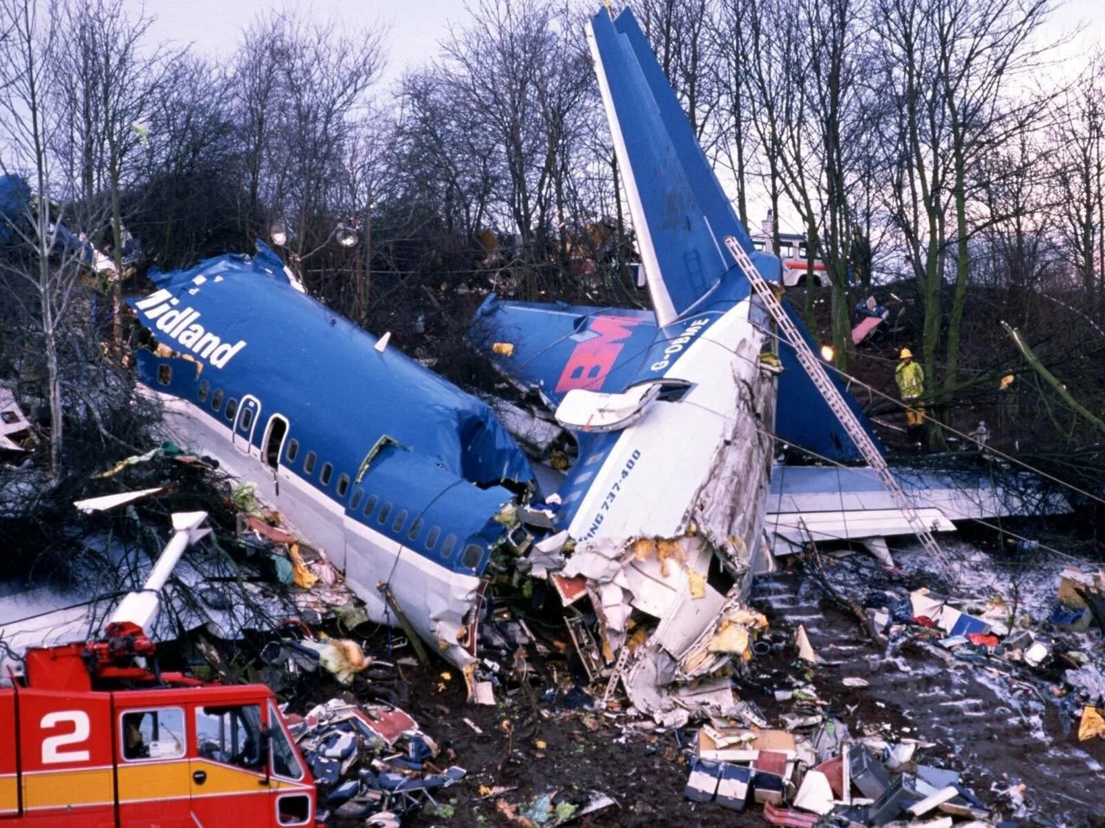 Катастрофа Боинг 737 British Midland 92. Крушение Boeing 737 в Кегворте. Авиакатастрофы boeing