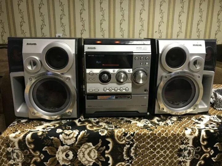 Музыкальный центр aiwa cx. Aiwa cx-nr82v. айва музыкальный центр cx-nr80v narxe. aiwa cx nr 80 v. музыкальный центр айва сх 810.