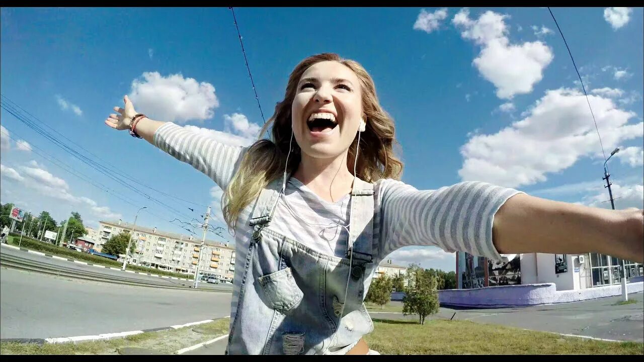 Проги для монтировки. Крутые селфи. Видео самый правильный. Человек с фотоаппаратом. Программы для видеомонтажа.