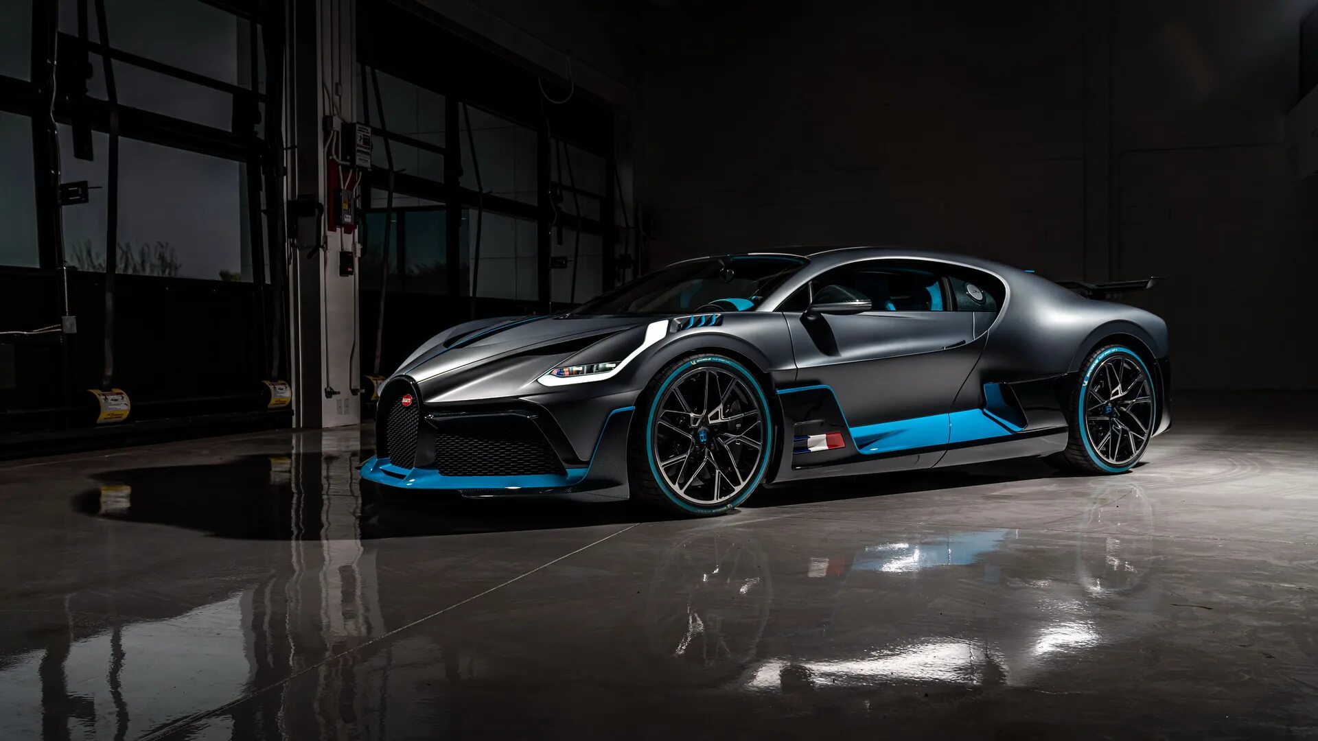 Bugatti divo 2021. Бугатти диво 2021. Бугатти диво 2018. Бугатти Шерон Divo. Бугатти диво 2022.