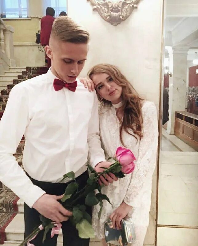 Юра волков и соня волкова. Кобяков влад а4. А4 бывший риви бандит свадьба риви. Восстанет холодильников участники. Риви из влада а4.