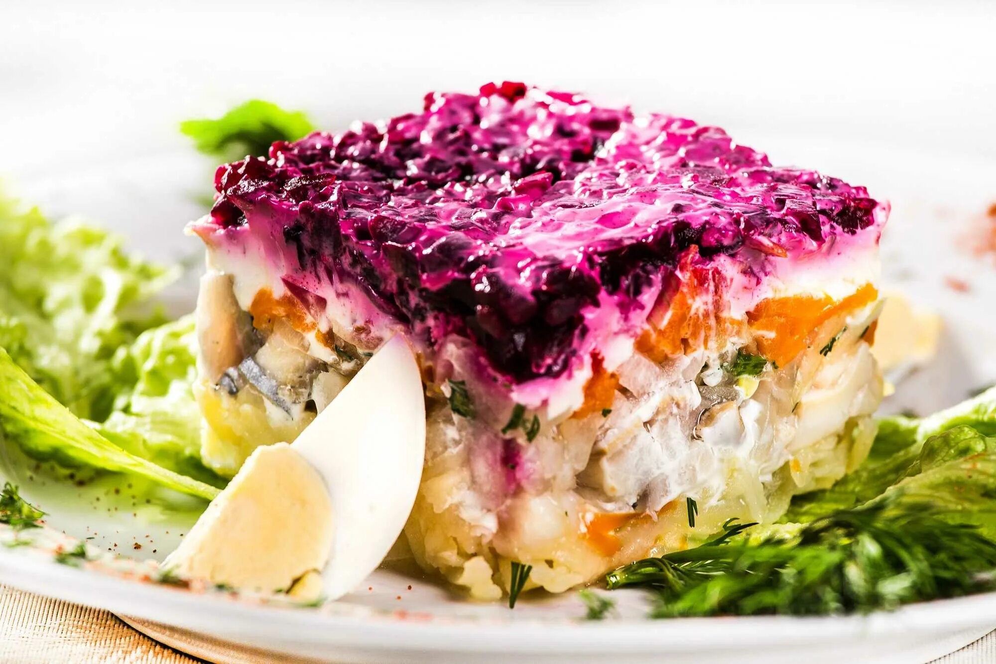 Селедка под шубой без я. Селёдка под шубой без селёдки. Под шубой без. Салат под шубой. Салат овощной торт.