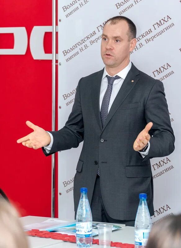Жестянников. Жестянников сергей геннадьевич вологодский. Сергей жестянников вологодский округ. Глава вологодского района сергей жестянников. Жестянников глава вологодского района.