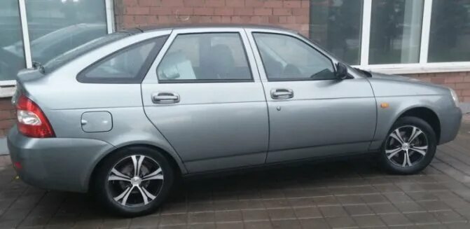 Лада приора диски r15. Литые диски лада приора r14 заводские. Литые диски 15 на приору. Литые диски 15 на приору. Литые диски 15 на приору.