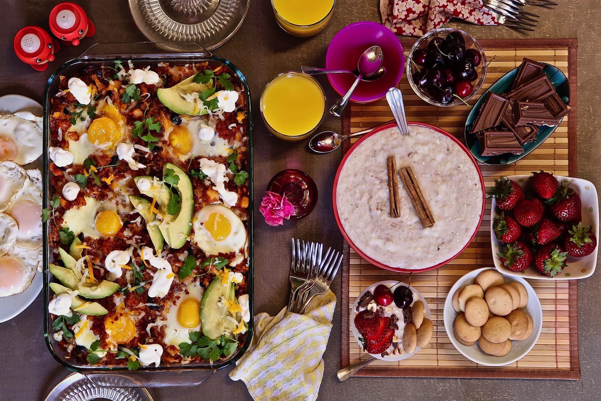 Do make breakfast. Make Breakfast. Making Breakfast. Do Breakfast or make Breakfast. I make Breakfast.