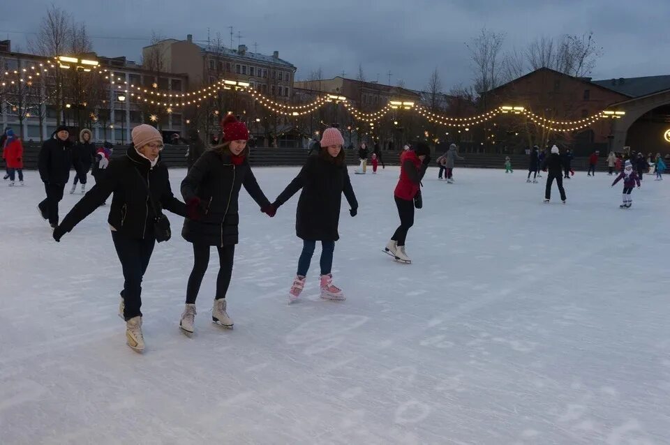 зимние школьные каникулы. школа зимой. зимние каникулы. каникулы 2021-2022. зимние каникулы 2021-2022 для школьников 5 школы.