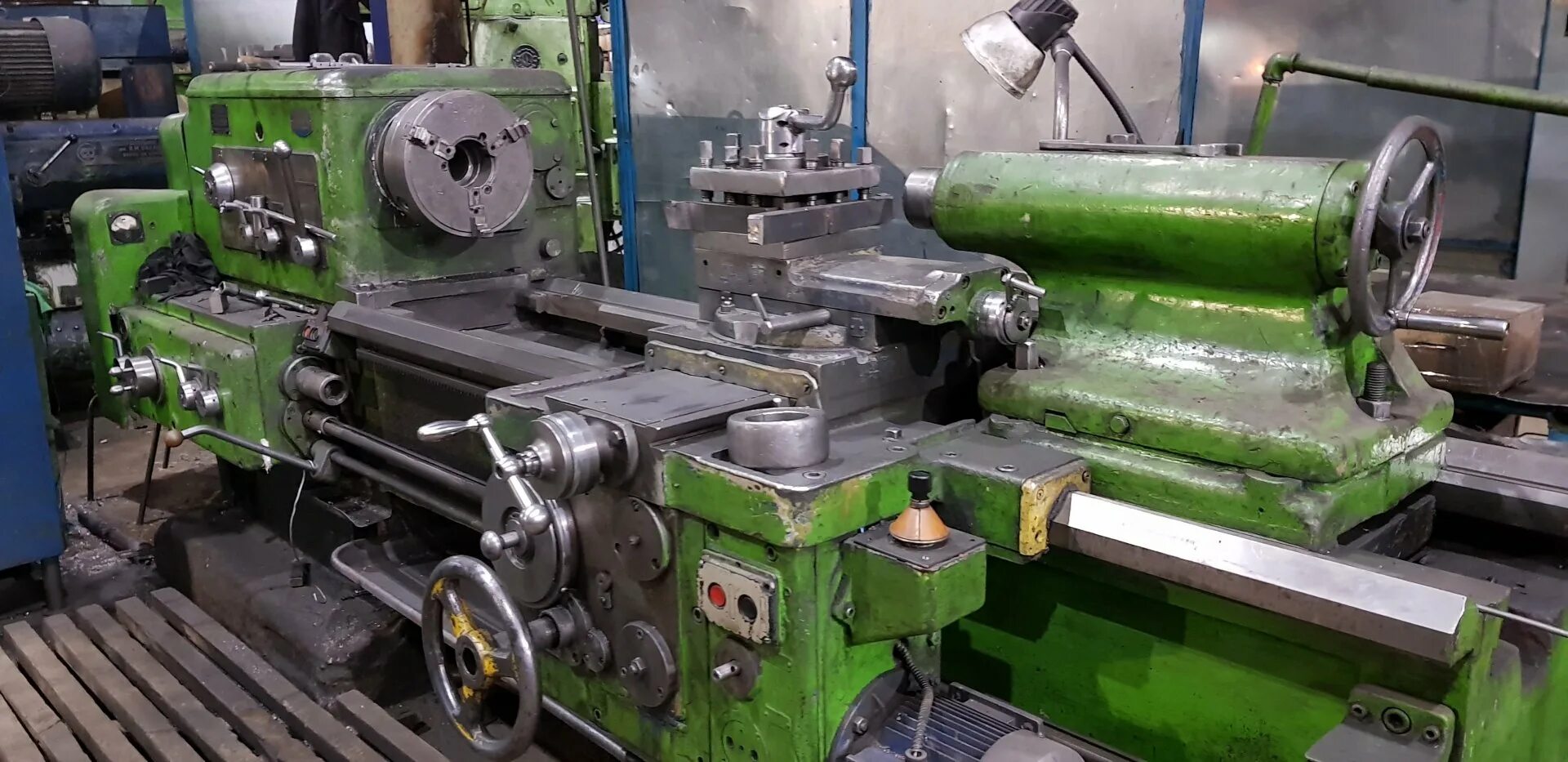 1к63 токарный станок. Токарный станок красный пролетарий 1к62д. Станок токарно-винторезный 1м63бф101. Универсальный токарно-винторезный станок 1к62. Токарно-винторезный станок 1к62.