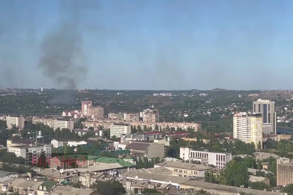 Текстильщик рынок донецк обстрел. Киевский район донецка после обстрела. Обстрелы куйбышевского района донецк 2014. Донецк обрушился дом. Донецк последние.