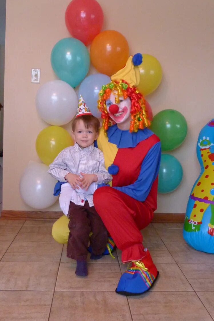 Детские сценарии клоуном. Клоунята. Сценарий для клоуна. Детский праздник клоун и клоунята. Мальчики клоунята.
