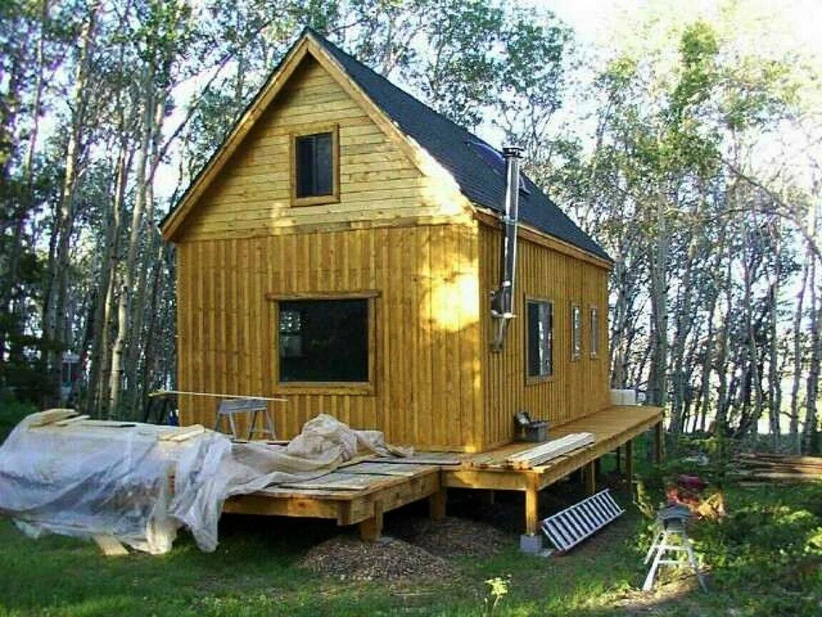 Бюджетный дом. Дом самый дешевый вариант. Экономичный дом. Дачный домик. Современный деревянный дом.