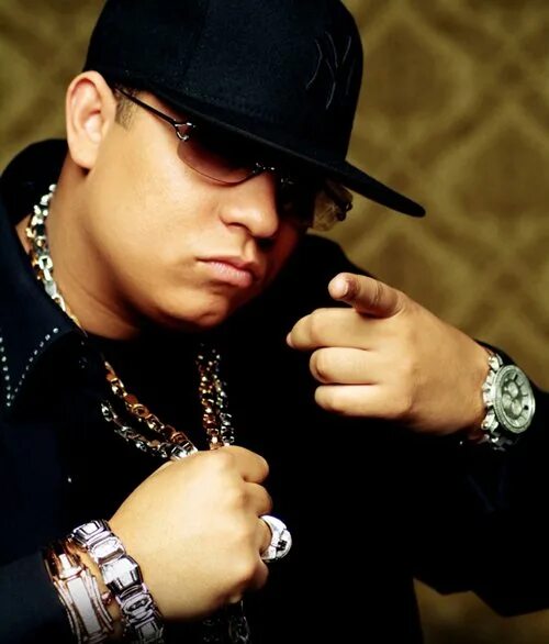 Hector el father. Фото исполнителя dj hector. Hector el father — «maldades». Hector el father. Myrza el father.