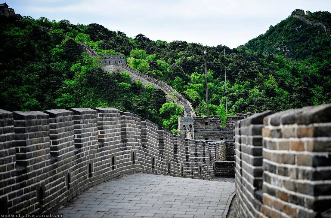 Великая китайская стена восьмое чудо света. Висячий монастырь сюанькун-сы. Китай 3 уровень. Китай 3 уровень. Sims 4 китайский дворец.