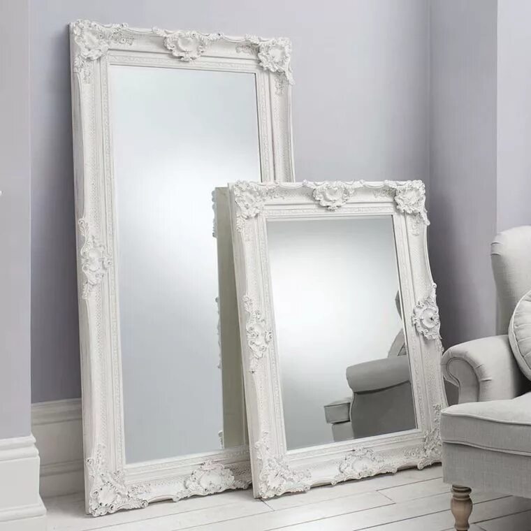 Зеркала в ванную белые. Зеркало в белой раме. Зеркало с белой рамой. Зеркало настенное в белой раме. Зеркало напольное в белой раме.