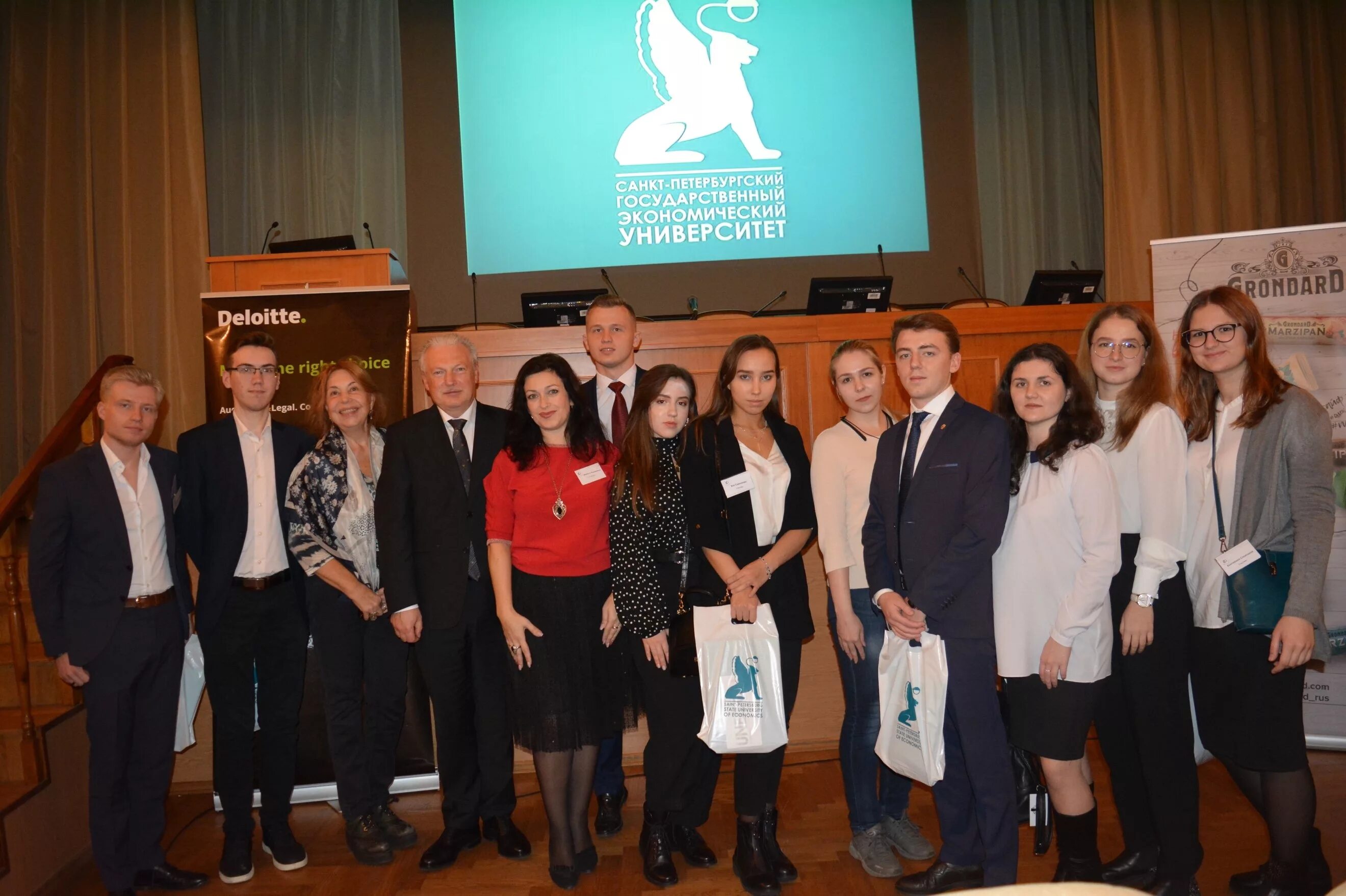 Психологическая компетентность руководителя составляющие. Стоматолог уфа табиб. Пономарева м а. Пономарева м а. Нейрореабилитолог фото.