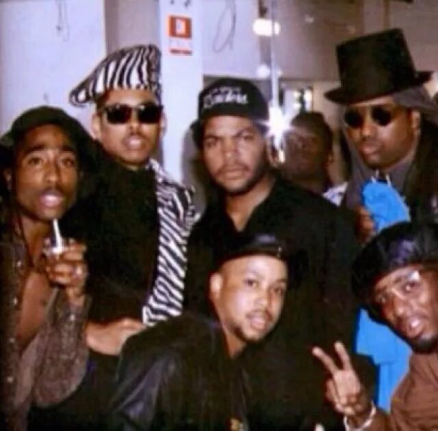 2 pac ice. Ice cube 2pac. айс кьюб и 2pac. тупак и айс кьюб. ice cube 90s.