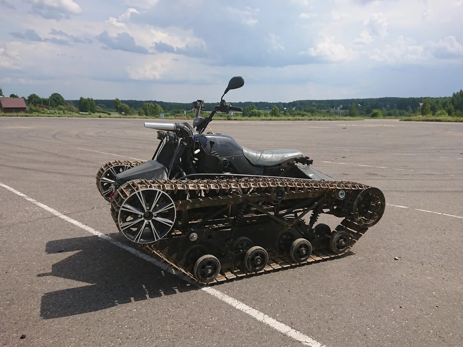 Гусеничный вездеход танкетка. Jet snow гусеничный мини вездеход. Квадроцикл brp на гусеницах. Jet snow гусеничный мини вездеход. Jet snow гусеничный мини вездеход.