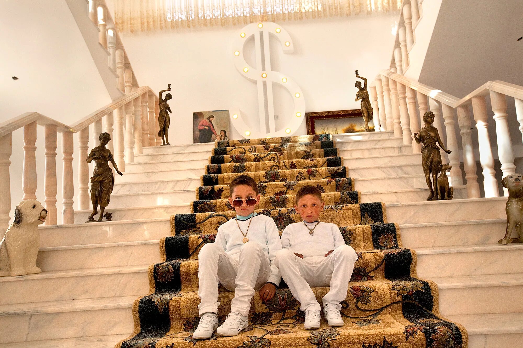 поместье херста, беверли-хиллз. дом ивана урганта. поместье (the manor), штат калифорния. 11 комнатная квартира анастасии мельниковой. дом уилла смита в лос анджелесе.