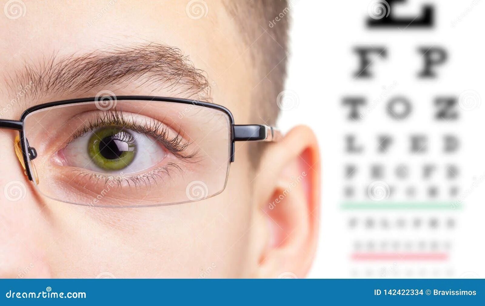 Тест на очки для зрения. Контактные линзы корейские близорукость. Поляризационные линзы оптометрия. Магнитные очки для глаз для зрения. Начала падать зрение