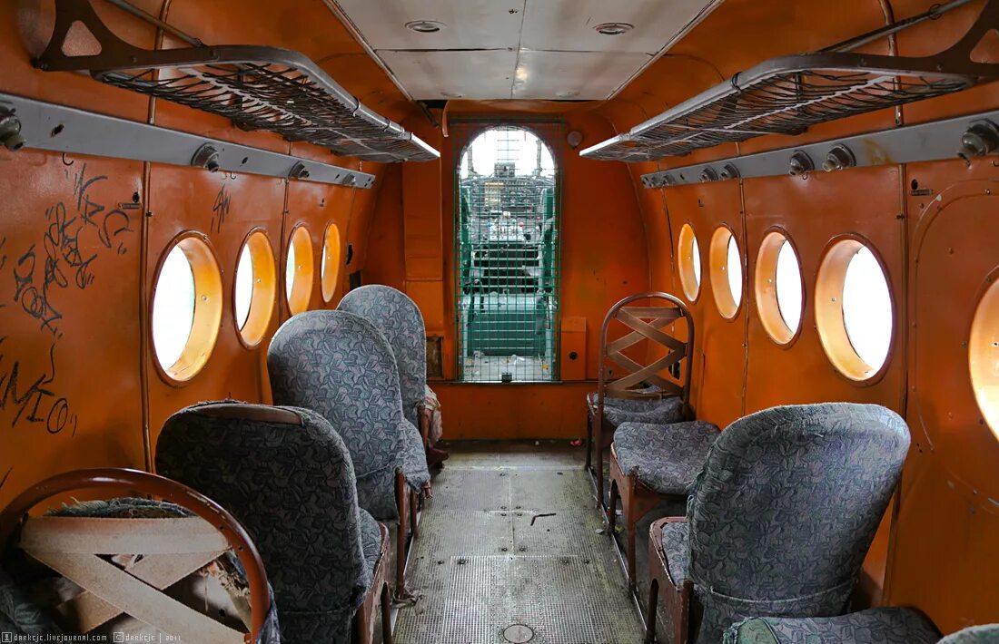 Самолет ан внутри. Кабина ил-14. ан 2 салон самолета. кукурузник ан-2 салон. ил-14 салон.